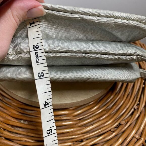 Kipling Metallic Silver Gray Wristlet Wallet Zip Travel Wallet Bag - Picture 5 of 8